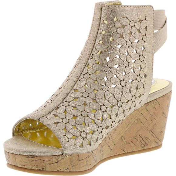 Kenneth Cole Kids Shoes - Assorted Sizes - Picture 4 of 4